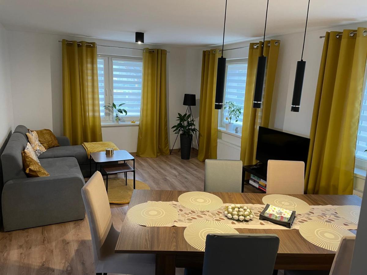 Апартаменты Apartament Monaberg Ломница Экстерьер фото